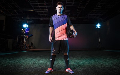 南亚体育热评-利瓦科维奇世界杯表现伟大